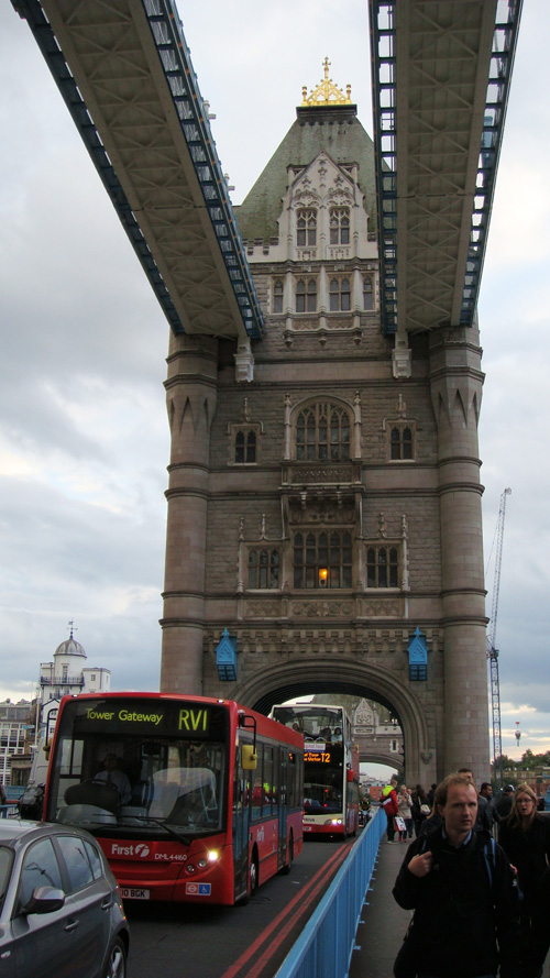 Towerbridge onder de loopbrug