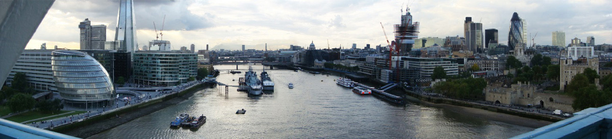 Londen Towerbridge uitzicht vanaf bovenste brug 1200p