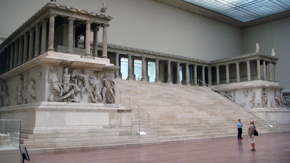 Pergamonaltaar Pergamonmuseum Berlijn  1200p